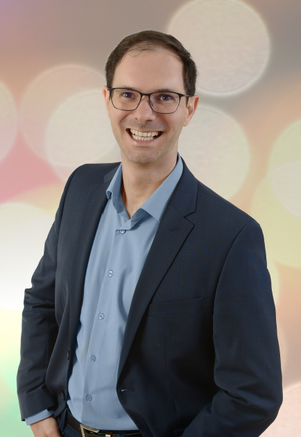 Eugen – Inhaber und Tanzlehrer im Tanzparadies Altdorf für Standard, Latein, Salsa & Discofox mit Fokus auf Führen und Folgen