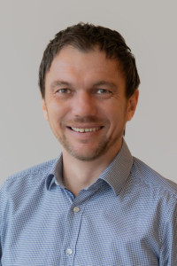 Bar- und Verwaltungsteam mit Kursunterstützung im Tanzparadies Altdorf bei Landshut